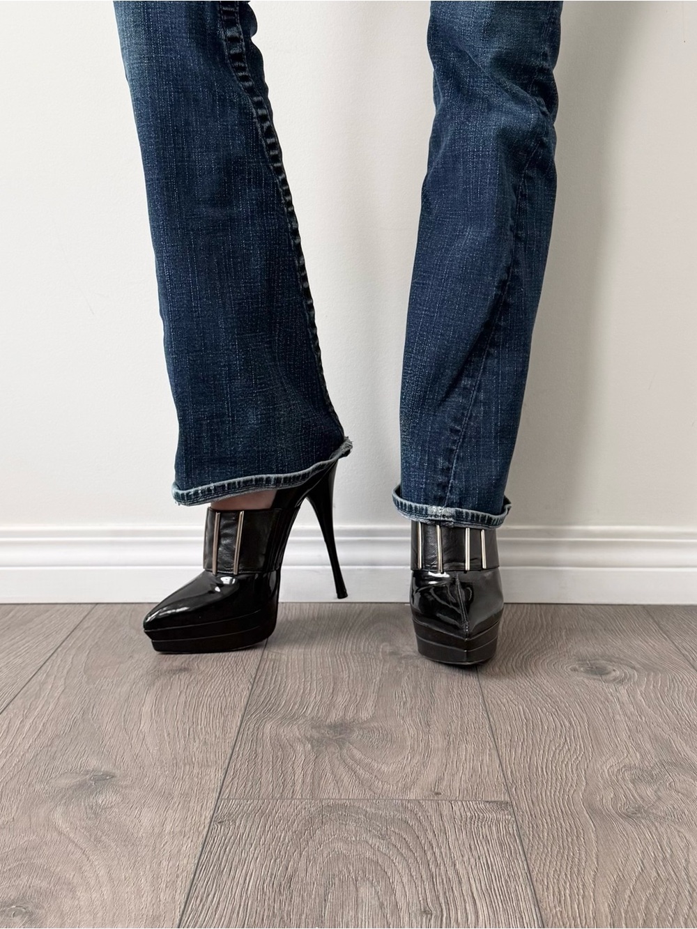 2000s Versace futuristic platform patent leather high heels.